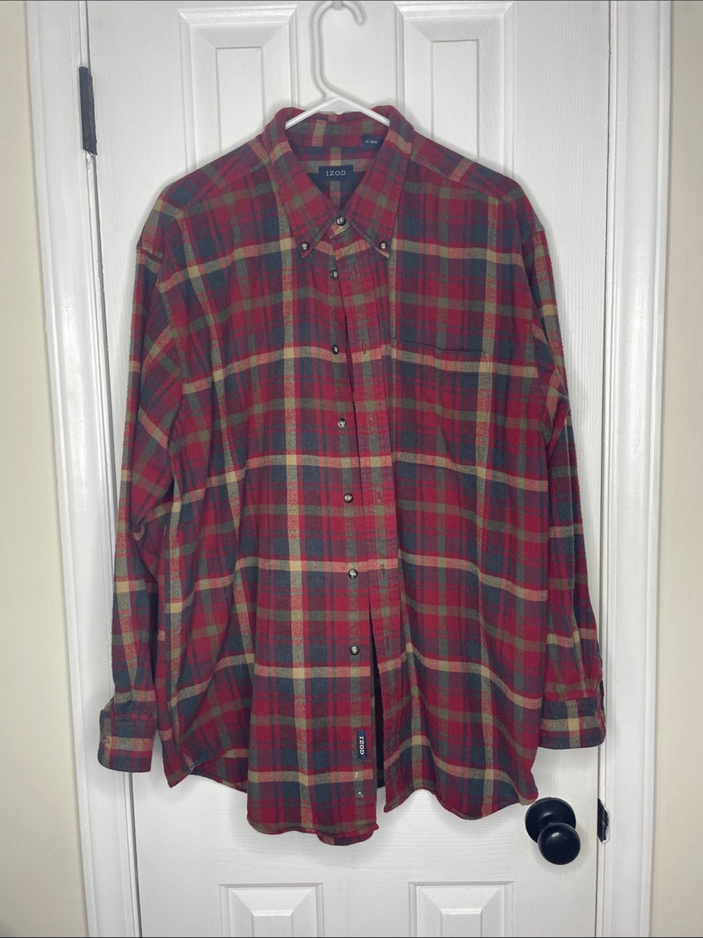 Izod Men's Red Green Plaid Button-Down Shirt. Nice shirt. Fall is here!
